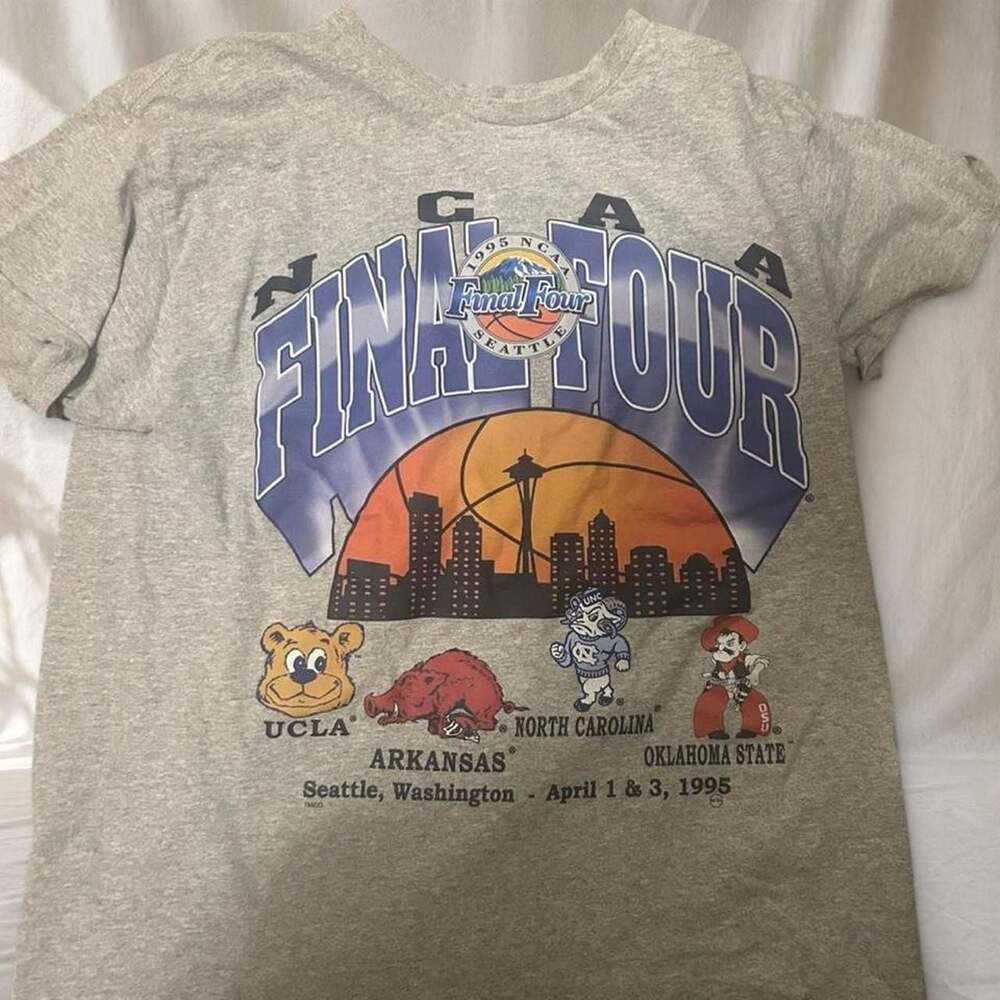 NCAA 1995 Final Four Seattle Vintage Basketball T-Shirt